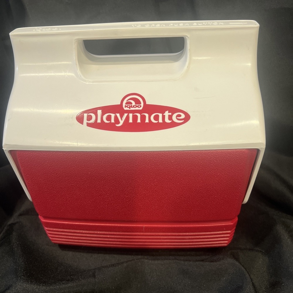 2014 Igloo Playmate Mini Cooler Red & White Push Button Ice Chest USA‎ 9.5x7x10